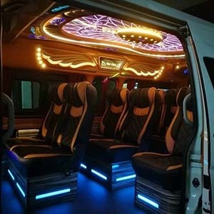 executive minibus Why Minibus Transport Is the Best Choice for Corporate and Event Travel in Singapore